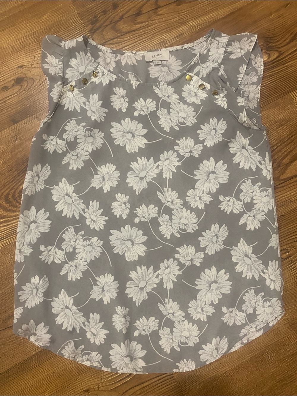 LOFT Gray Floral Cap-Sleeve Top with Gold Accent Buttons